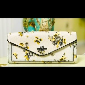 COACH GRAY & YELLOW DITSY FLOWER SNAP WALLET!!